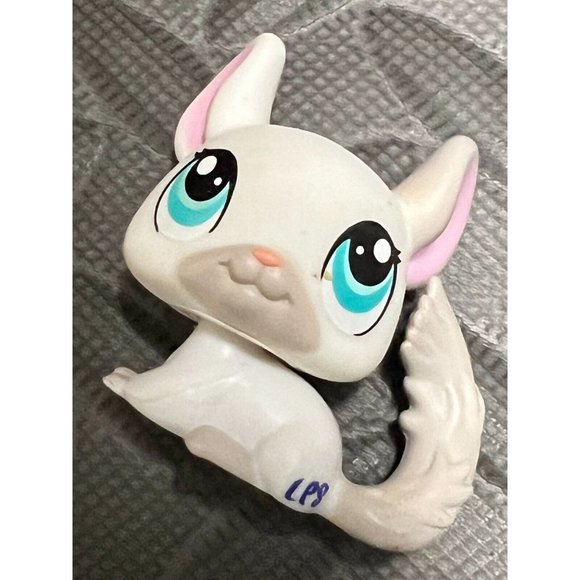 Littlest Pet Shop LPS 1401 White Chinchilla #1401 Cake Topper Figure Hasbro - Picture 4 of 7